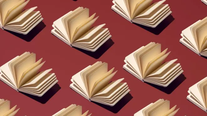 Саҳифалари бўш китоблар иллюстрацияси. 