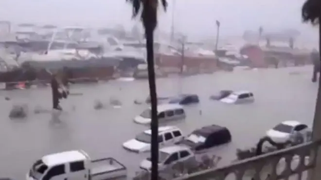 بحرِ اوقیانوس میں اٹھنے والے درجہ پانچ کے سمندری طوفان ارما نے کریبیئن جزائر میں تباہی مچا دی ہے اور 185 میل کی رفتار سے چلنے والی طوفانی ہواؤں نے علاقے کو تباہ و برباد کر دیا ہے