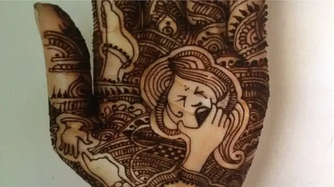 मेहंदी लगा हाथ