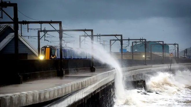 Синоптики прогнозують, що буревій лютуватиме у Шотландії всі різдвяні свята
