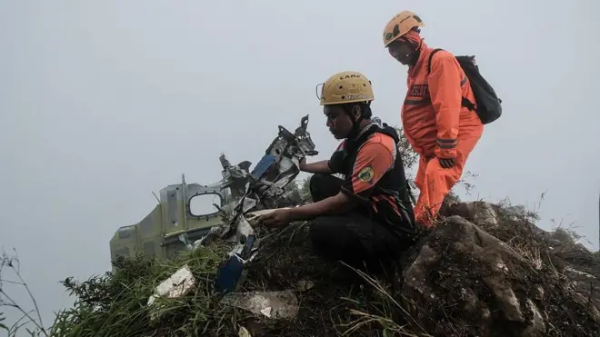 Gunung Bulusaraung, Sulsel, Pesawat ATR 42-500