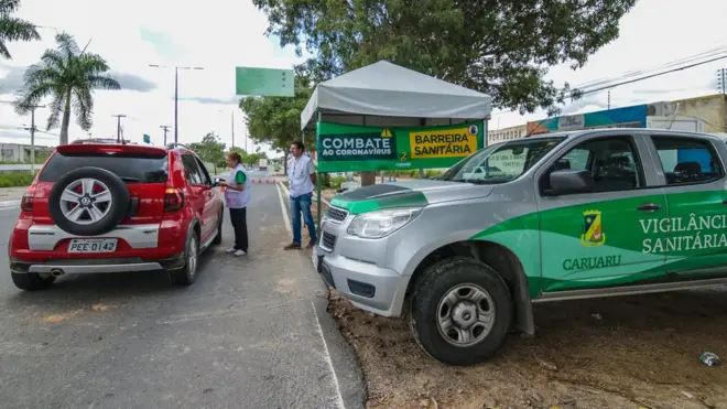 A cidadesegredo das apostas desportivasCaruaru, no agreste pernambucano, tem feito barreiras sanitárias nas entradas do município para medir a temperaturasegredo das apostas desportivasquem está chegando