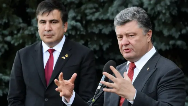 Оголосити президенту імпічмент у межах закону зараз практично неможливо