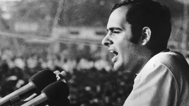 आपातकाल के बाद हुए चुनाव में संजय गांधी 75000 हज़ार वोट से हार गए थे