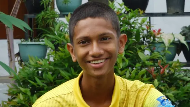 අවුරුදු 14 දී A/L ලියා සරසවි වරම් ලැබූ දෙව්ම් :'මගේ අනාගත බලාපොරොත්තුව ජාතික ක්‍රිකට් කණ්ඩායමට ක්‍රීඩා කිරීම'