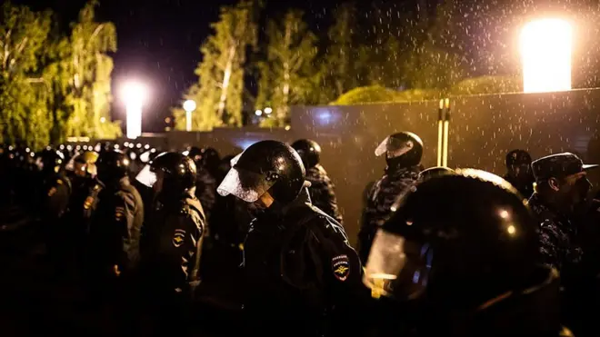 По ту сторону забора