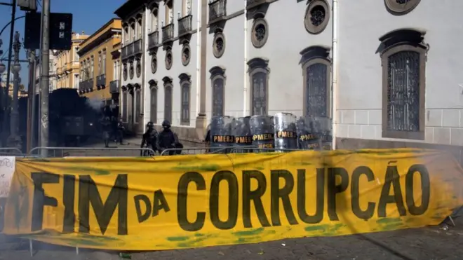 Коррупция - проблема древняя и международная