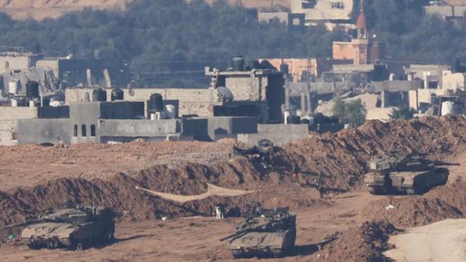 دبابات للجيش الإسرائيلي في غزة - 30 ديسبمر/كانون الأول 2023
