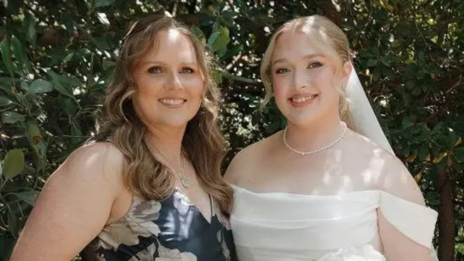 Hannah Leonard-Ripley with her mother at her wedding