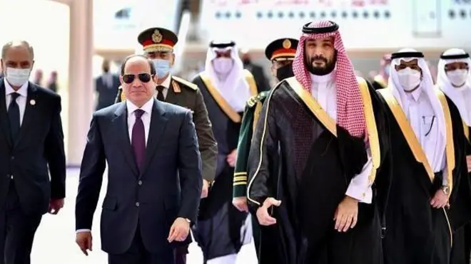 Preezdaantiin Masrii Abdel Fattah Al-Siisii fi Amiira gonfoo Sa’uudii Mohaammad Bin Salmaan