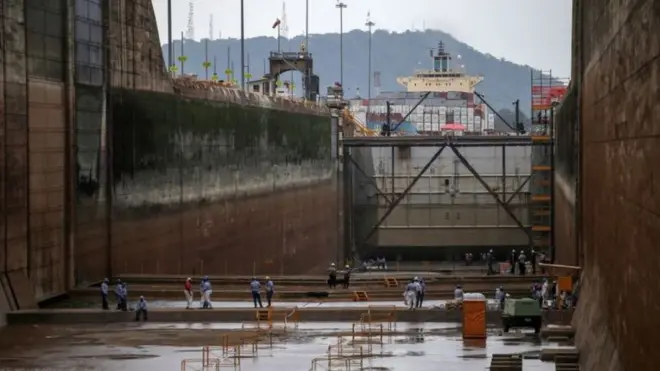 Quase 6% do comércio mundial trafegam pelo canal do Panamá