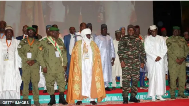 Aworan awọn ologun ati awọn tọrọ kan