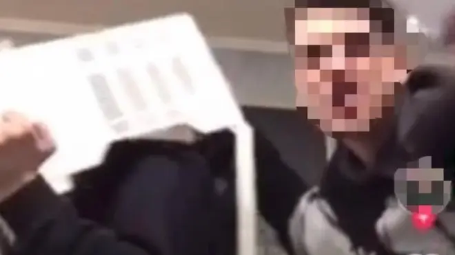 Заради відео в TikTok. У Києві судитимуть молодиків, які влаштували погром в орендованій квартирі