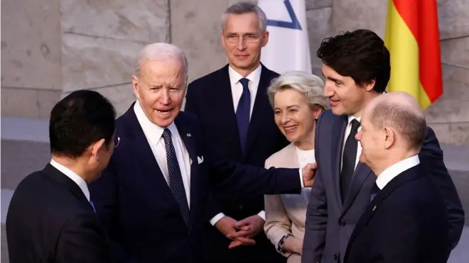 تستضيف العاصمة الإسبانية مدريد قمة لدول حلف شمال الأطلسي لمناقشة أثر الغزو الروسي على أوكرانيا، والواقع الأمني في القارة الأوروبية، فما هو حلف الناتو وماهي التحديات التي تواجهه؟