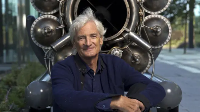 James Dyson waa mulkiilaha shirkadda Dyson