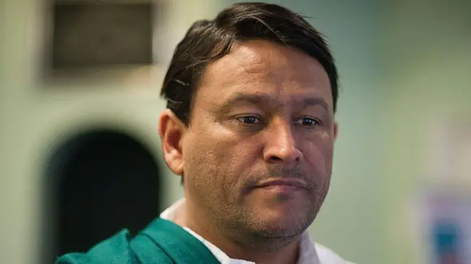 محسن هندریکس در مسجد «حلقه درونی» در وینبرگ، کیپ تاون، آفریقای جنوبی، در سپتامبر ۲۰۱۶