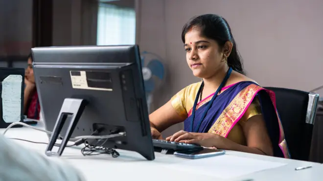 బ్యాంకు ఉద్యోగం