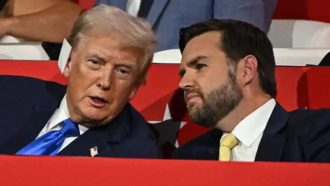 डोनाल्ड ट्र्ंप और डेजी वेंस