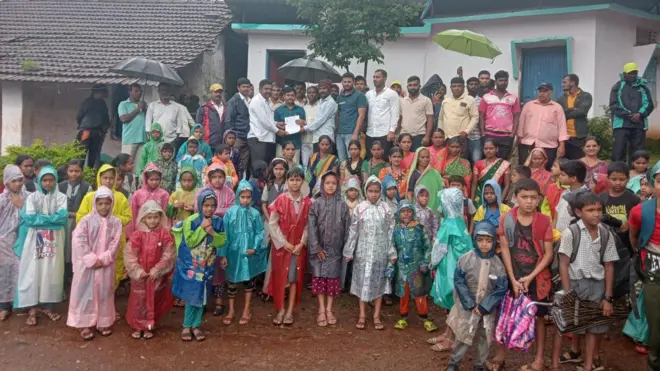 शाळकरी मुलं