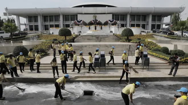 บิ๊กคลีนนิ่ง รัฐสภาไทย