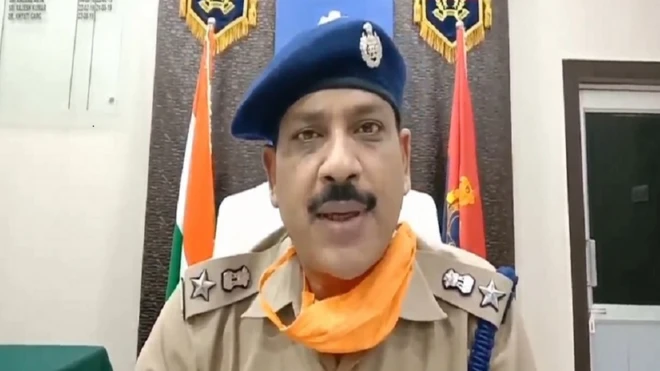 अमेठी के पुलिस अधीक्षक दिनेश सिंह