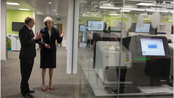 تريزا ماي تتعهد بدعم البحث العلمي حتى تتحقق الريادة العلمية لبريطانيا على المستوى الاقتصادي أيضا