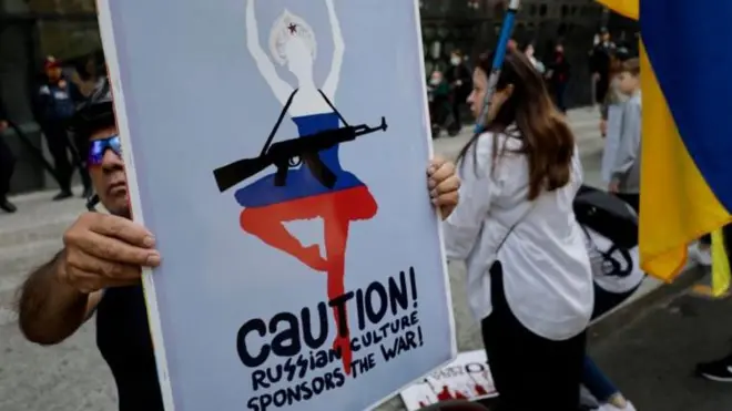 هنرمندان روس در بحبوحه جنگ اوکراین در کانون توجه‌ها قرار دارند