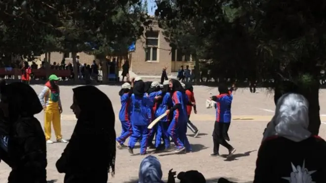 مدرسه دخترانه در شهر هرات،