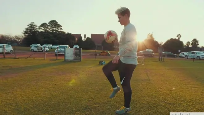 د ښځو د فوټبال نړيوال جام نن شپه په فرانسه کې پيليږي. لومړنۍ لوبه د کوربنې لوبډلې او سويلي کوريا ترمنځ په پاريس کې کېدونکې ده.