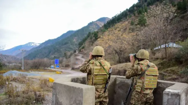 مظفر آباد میں انڈیا کے زیرِ انتظام کشمیر سے نقل مکانی کر کے آنے والوں کے لیے الگ آبادی موجود ہے