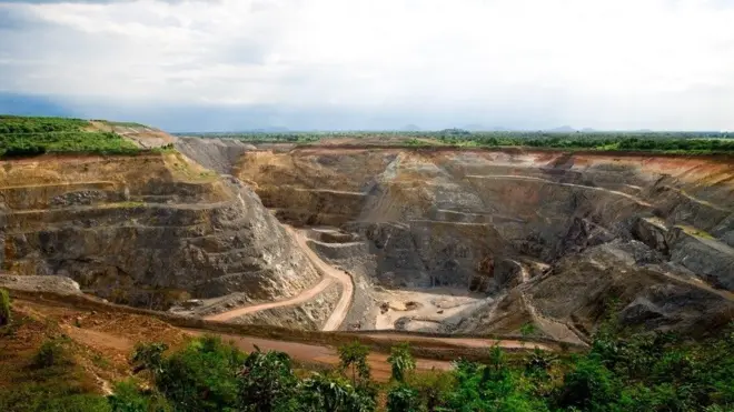 เว็บไซต์ บมจ. อัคราฯ