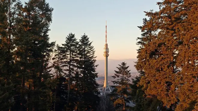 Novi Avalski toranj je otvoren za posetioce 21. aprila 2010. godine.