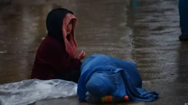 که چیرې په لومړیو کې د دغو مېرمنو درملنه ونه شي د رواني ستونزو په پرمختګ سره ممکن دوی ځان وژنه یا ځان سوزونه وکړي.