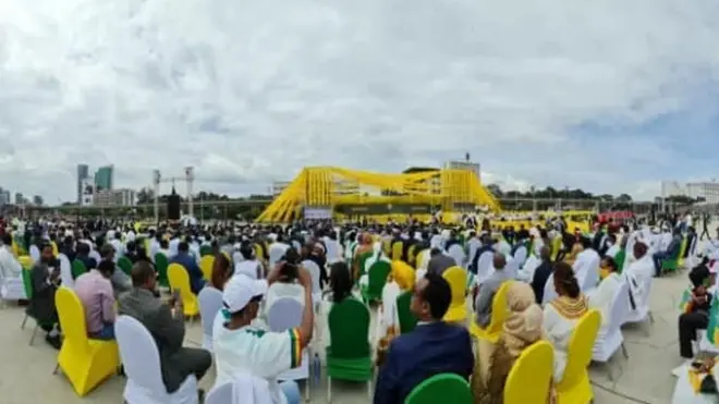 ጽምብል ምስረታ ሓድሽ መንግስቲ ኣብ መስቀል ኣደባባይ