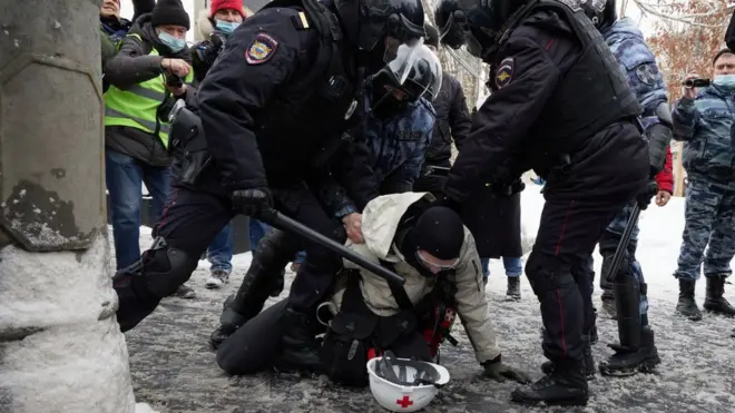 Задержание протестующего