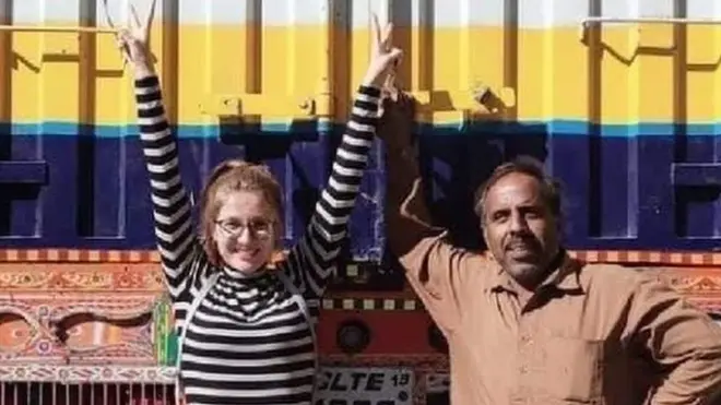 کیتھرین جارج یا ایلکس مروز؟