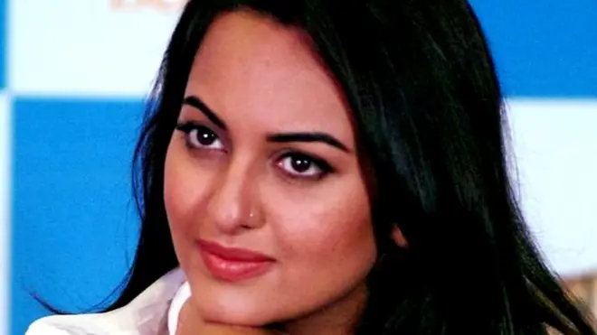 سوناکشی کو فلم 'نور' میں سنی لیونی کا انٹرویو کرنے کا موقع ملا ہے