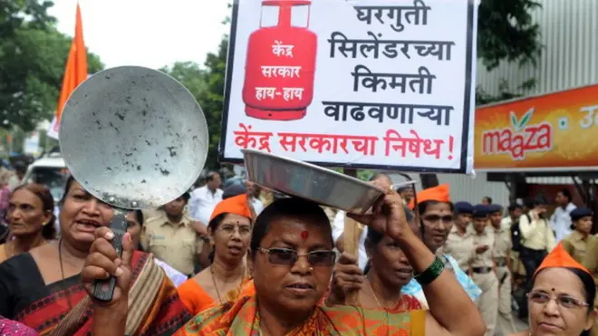 શિવસેનાની મહિલા કાર્યકરની તસવીર