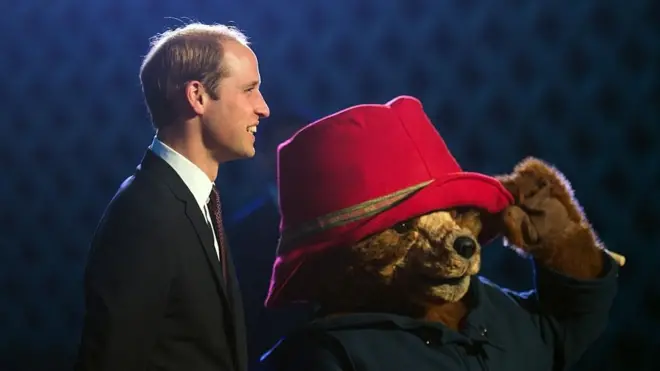 2015 год: Паддингтон и принц Уильям в Шанхае несут британскую культуру в массы