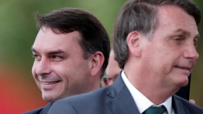 ژائر بولسونارو و فلاویو بولسونارو