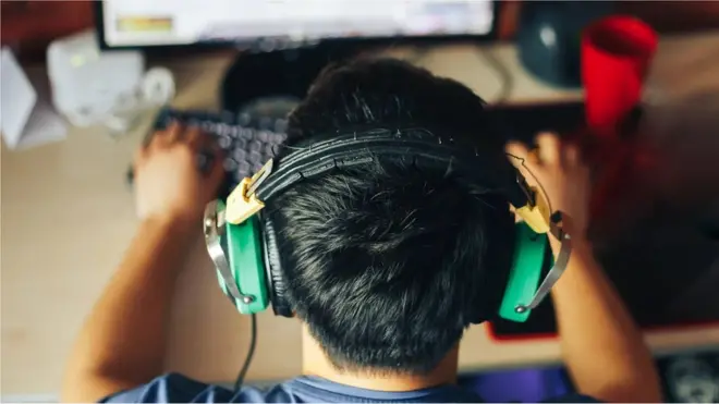 ای سپورٹس، پب جی، ٹیکن