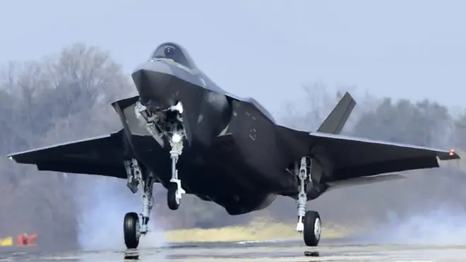 Американские F-35 улетели от Турции. Подвергать их опасности от российской С-400 Вашщингтон не захотел