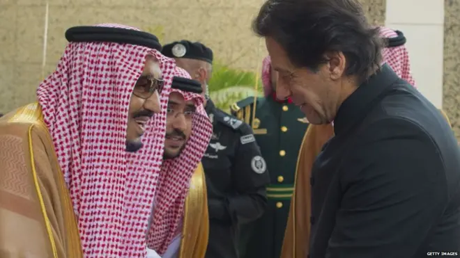 पाकिस्तान के प्रधानमंत्री और सऊदी अरब के किंग सलमान बिन अब्दुलाज़िज अल सऊद