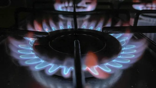 qaz abonetləri qazın limiti 1200 kub m qaz 12 qəpikdən hesablanır?