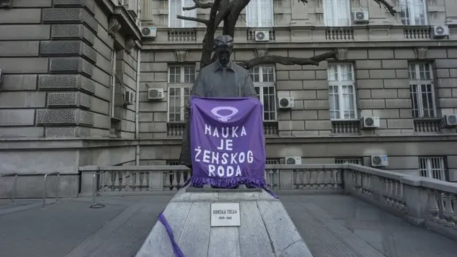 „Nauka je ženskog roda", tvrdi Tesla.