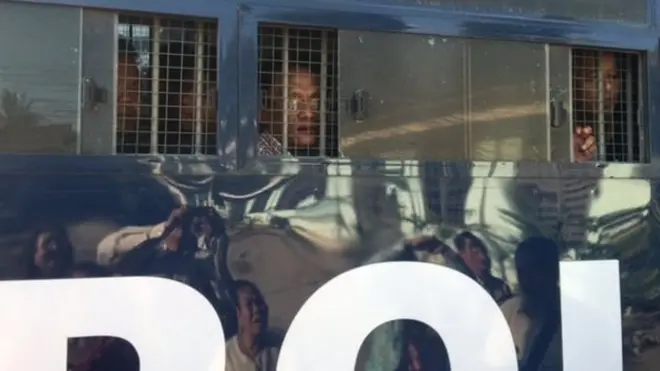 အစ္စလာမ် တပ်မတော် ထူထောင်ဖို့ ကြိုးပမ်းတယ် လို့ စွပ်စွဲ ခံကြရသူတွေကို နိုဝင်ဘာလက ရုံးထုတ်ခဲ့စဉ်