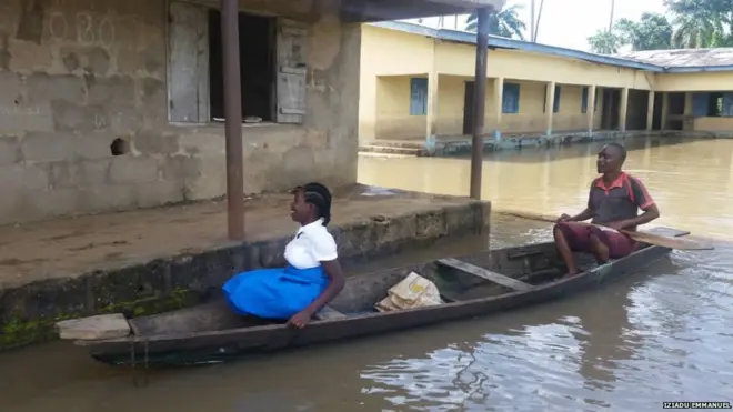School girl wey dem dey ferry go school for Ikodi community, Ahoad West Local goment area