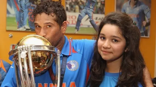 پولیس کے مطابق دیبکمار کا کہنا ہے کہ اس نے پہلی بار سچن تندولکر کی بیٹی کو کرکٹ سٹیڈیم میں دیکھا تھا