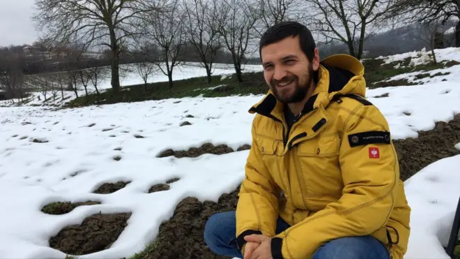 Михаел Касаш се најбоље осећа у својој биодинамичкој башти док чека да никну "оживљене биљке"