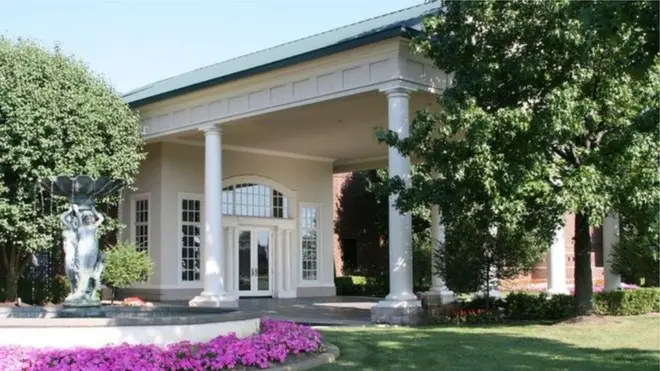 ABD'nin İndiana eyaleti Carmel kentindeki Ritz Charles otelindeki düğüne evsizler çağırıldı.